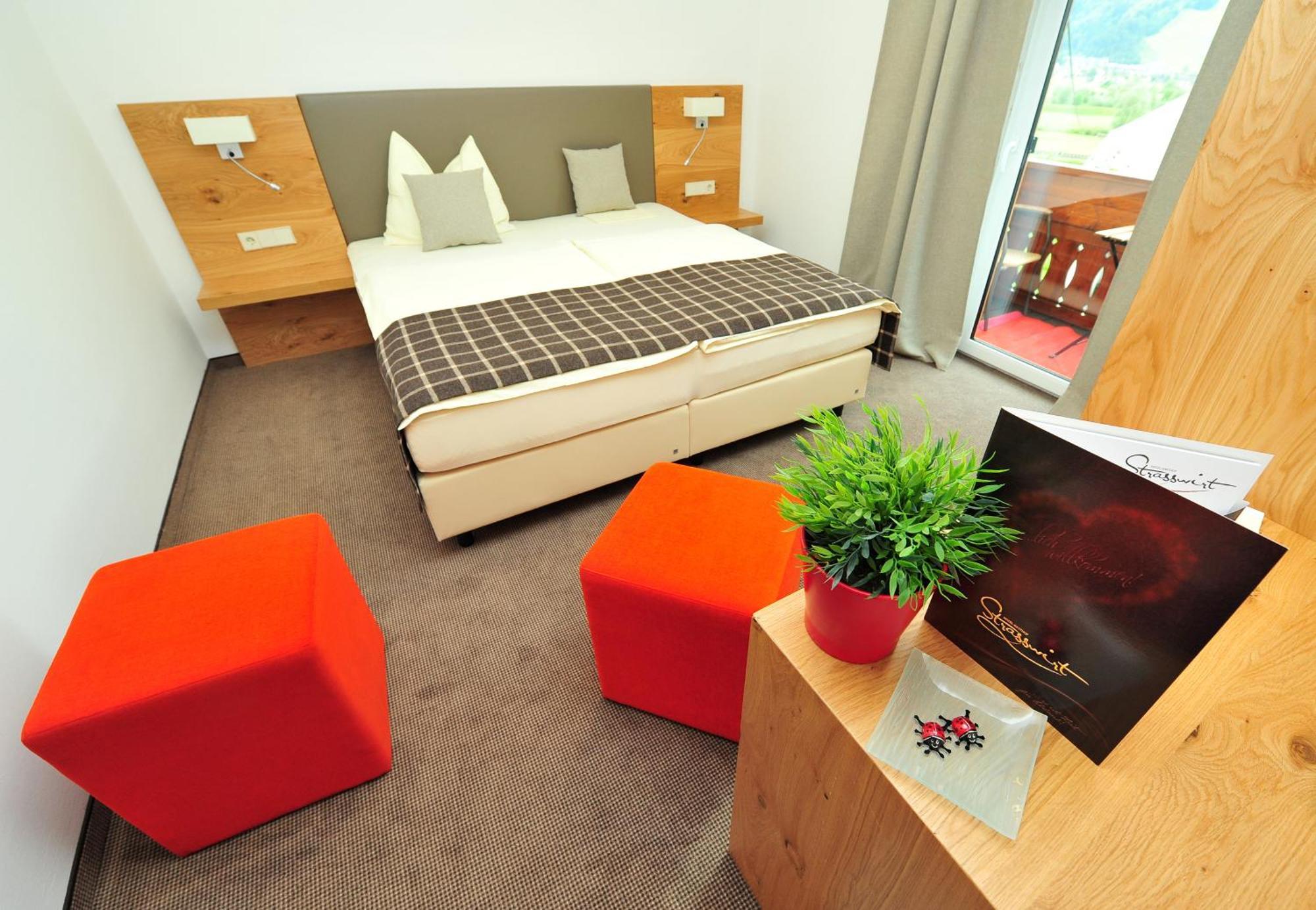 Hotel-Gasthof Strasswirt Tropolach Room photo