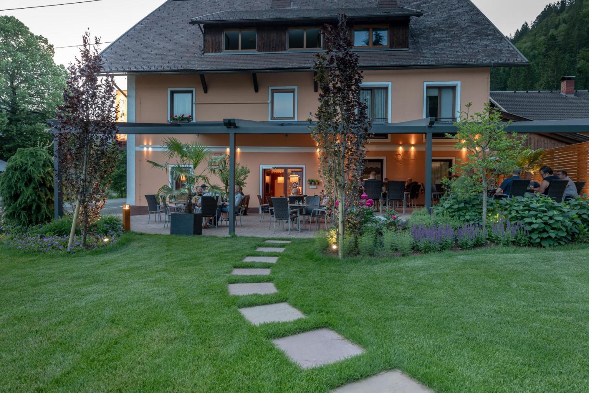 Hotel-Gasthof Strasswirt Tropolach Exterior photo
