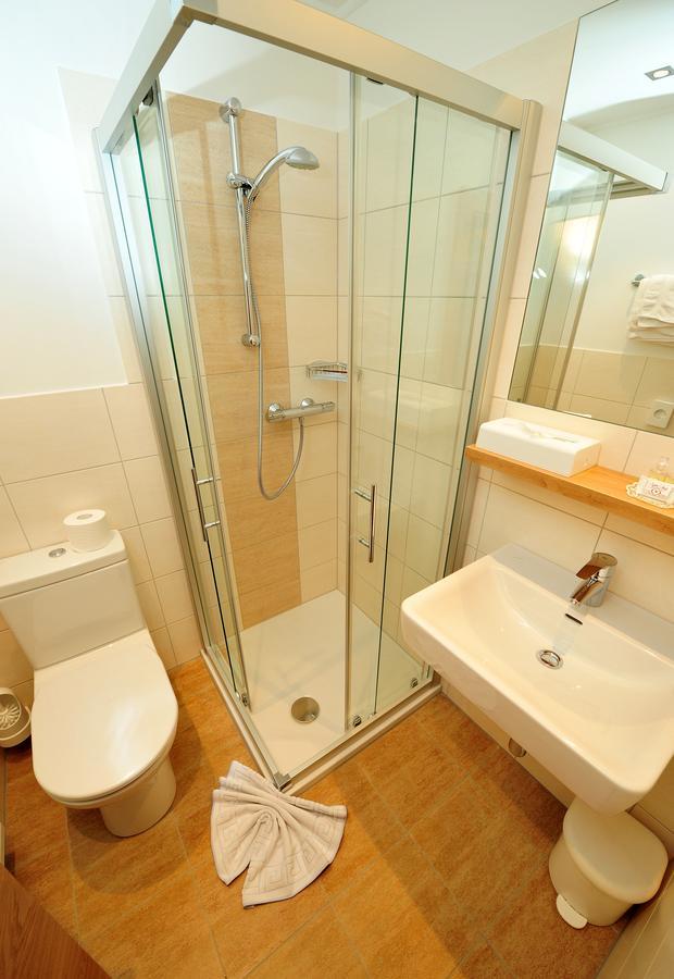 Hotel-Gasthof Strasswirt Tropolach Room photo